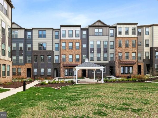 46007 WOODPECKER SQ., STERLING, VA 20165