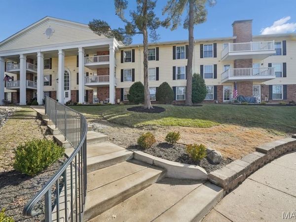 1530 Bedford Forge Court , Unit 3, Chesterfield, MO 63017