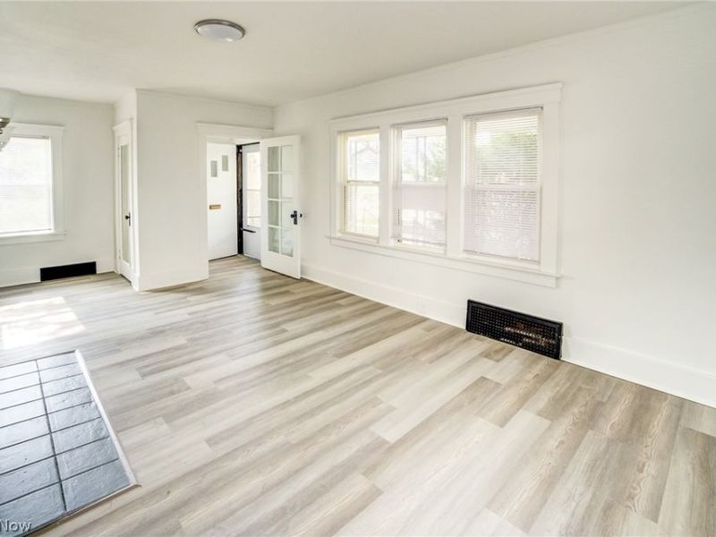 104 Columbus Street , Bedford, OH 44146 Photo 11