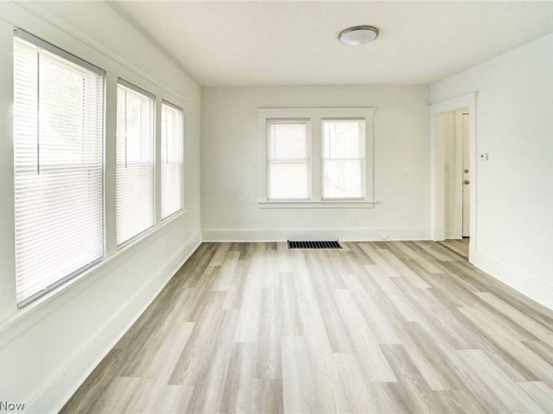 104 Columbus Street , Bedford, OH 44146 Photo 12