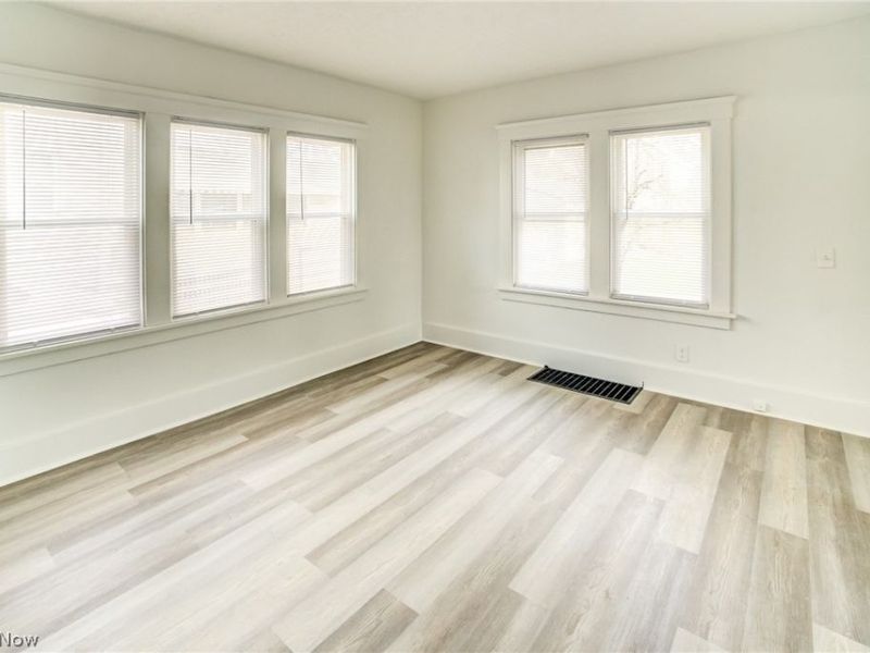 104 Columbus Street , Bedford, OH 44146 Photo 13