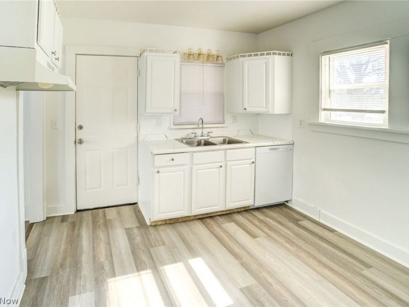 104 Columbus Street , Bedford, OH 44146 Photo 16