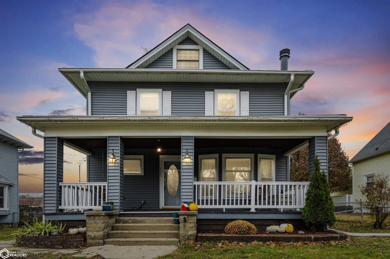 411 Park Street, Marshalltown, IA 50158 Main Photo