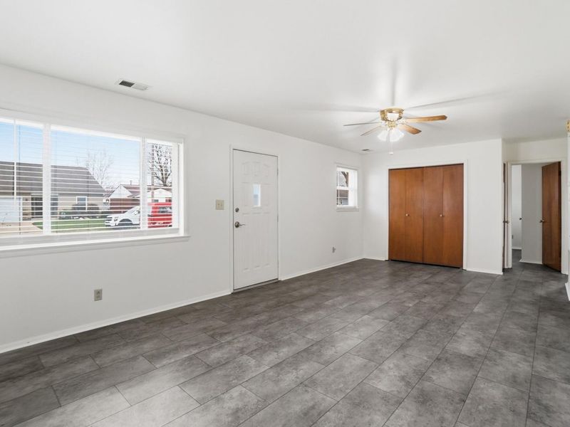 317 Mumford Drive, Troy, OH 45373 Photo 4