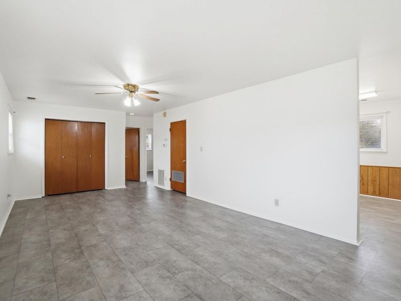 317 Mumford Drive, Troy, OH 45373 Photo 7