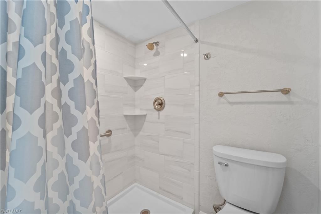 5421 Peppertree Dr, Unit 3, Fort Myers, FL 33908 Photo
