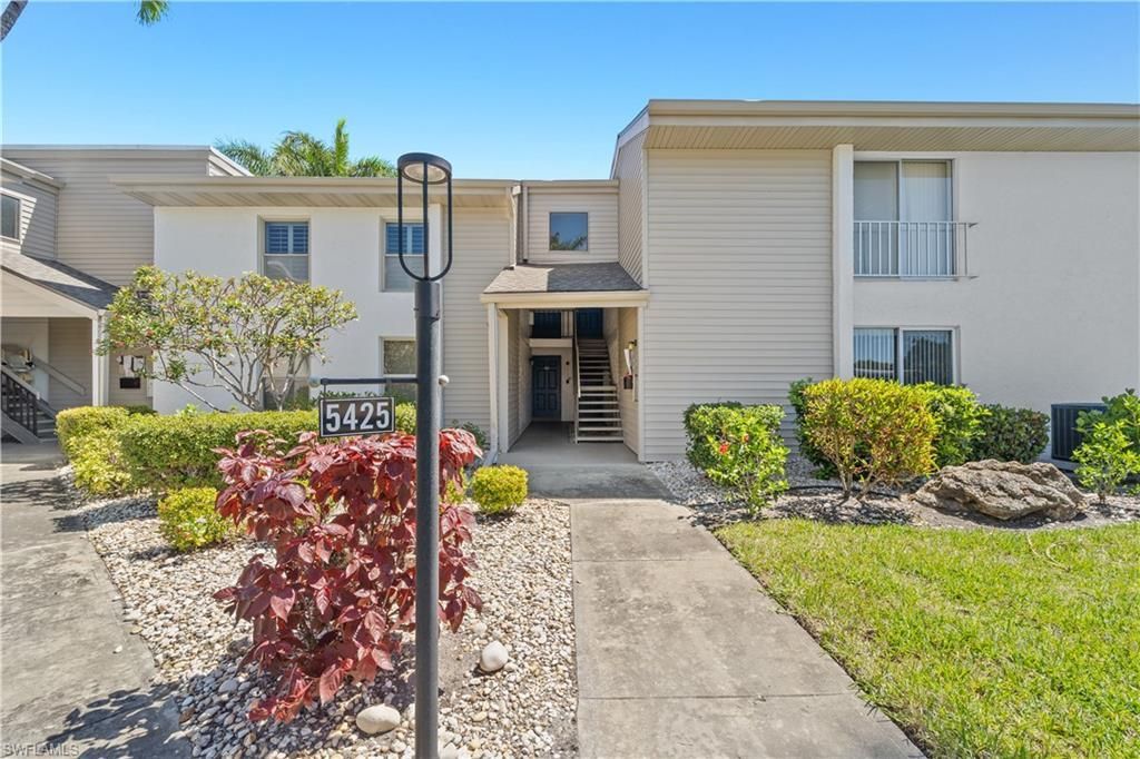 5421 Peppertree Dr, Unit 3, Fort Myers, FL 33908 Photo