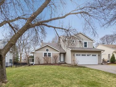 19440 Vine Ridge Road, Shorewood, MN 55331