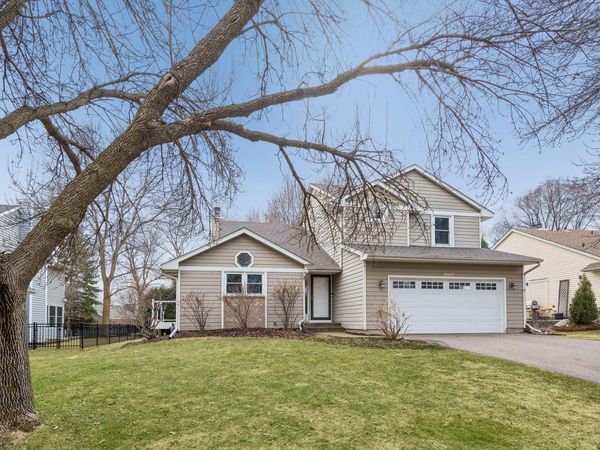 19440 Vine Ridge Road, Shorewood, MN 55331
