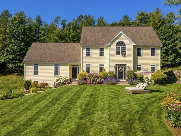 333 Stebbins St, Belchertown, MA 01007