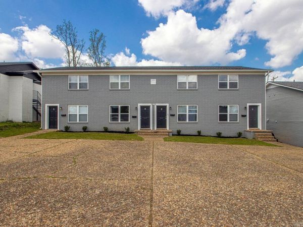 1820 Sanford Dr , Little Rock, AR 72227