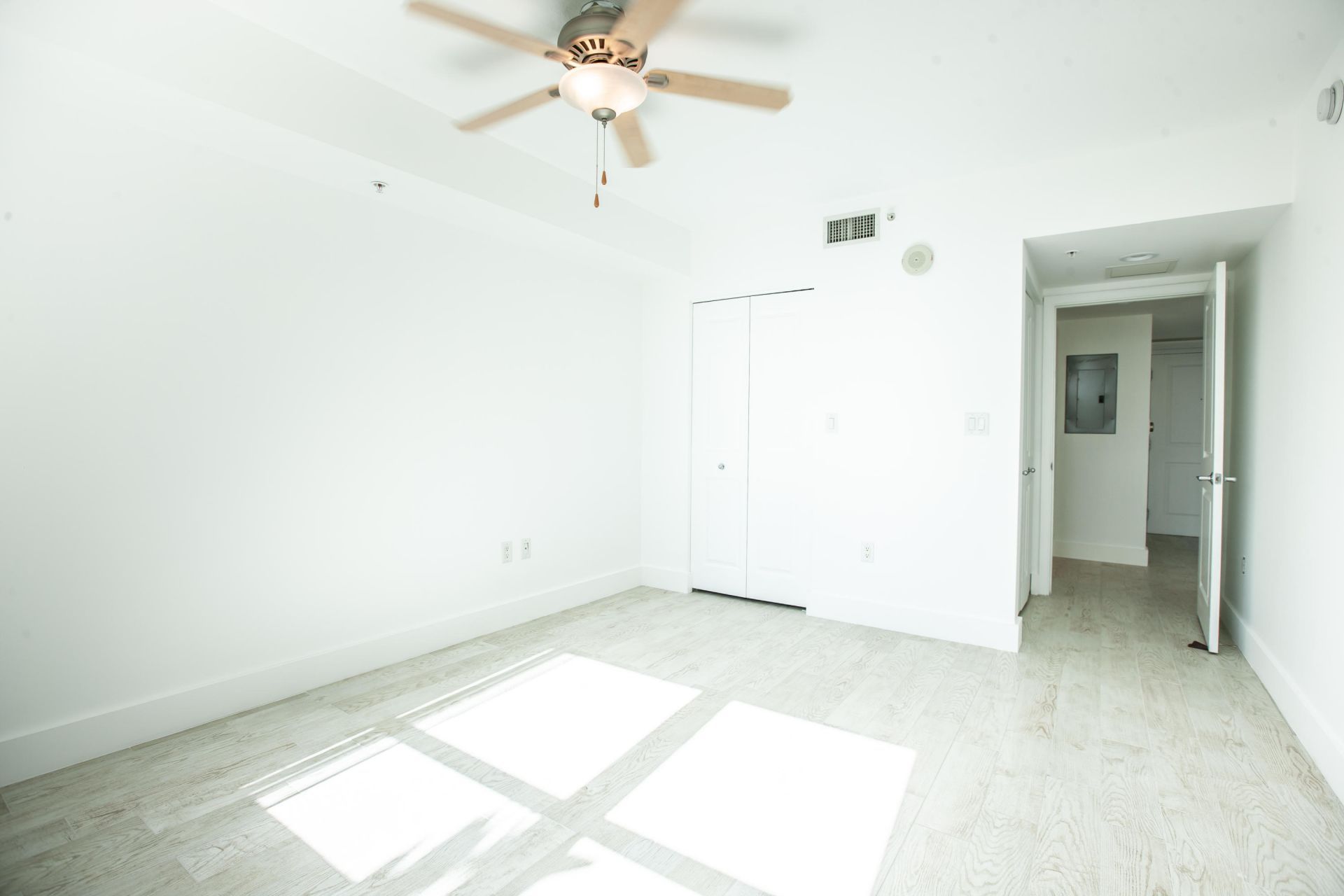 610 W Las Olas Boulevard, Unit 711n, Fort Lauderdale, FL 33312 Photo