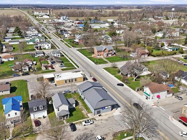 418 Defiance Street, Howe, IN 46746