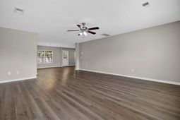 1016 Deerberry Road photo 4