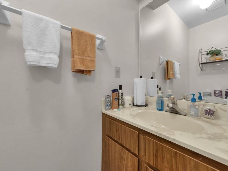 5985 Little Brook Way, Unit 5987, Columbus, OH 43232 Photo 6