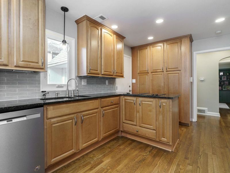 2729 Bexley Park Road, Columbus, OH 43209 Photo 18