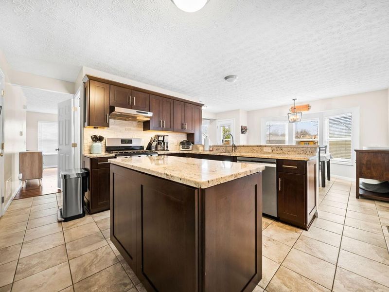 5450 Country Meadow Court , Westerville, OH 43082 Photo 15