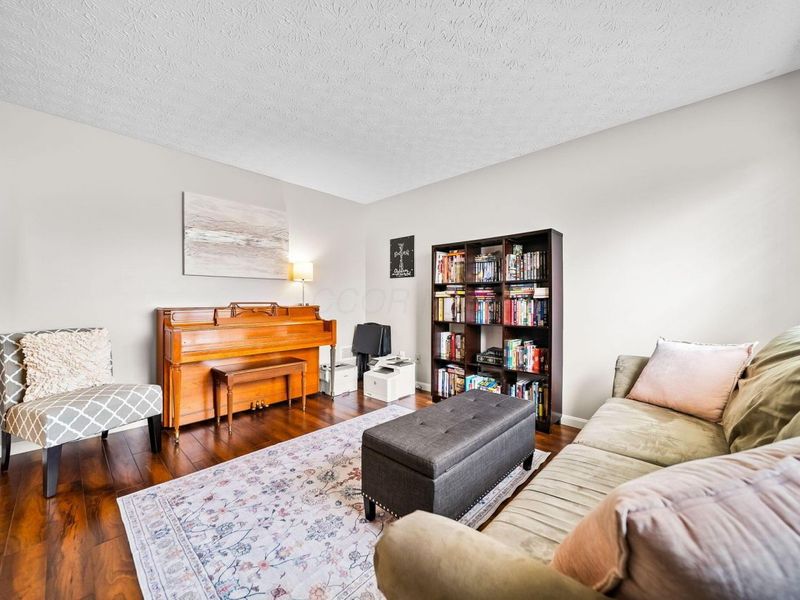 5450 Country Meadow Court , Westerville, OH 43082 Photo 7