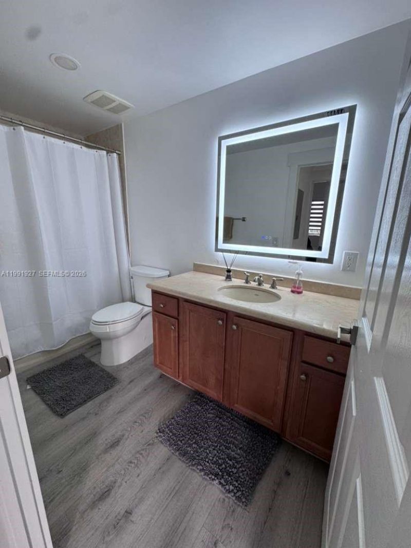 5271 SW 8th St , Unit 305, Miami, FL 33134 Photo