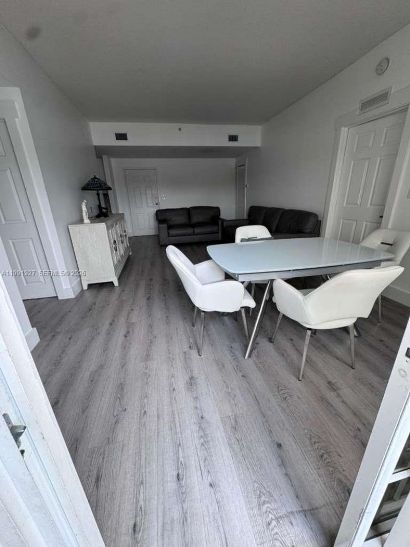 5271 SW 8th St , Unit 305, Miami, FL 33134 Photo