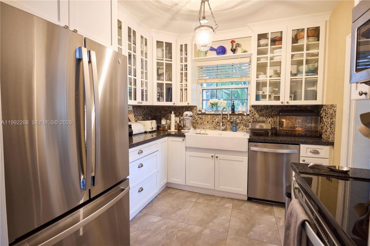 5755 Devonshire Blvd, Unit 5755, Miami, FL 33155 Photo