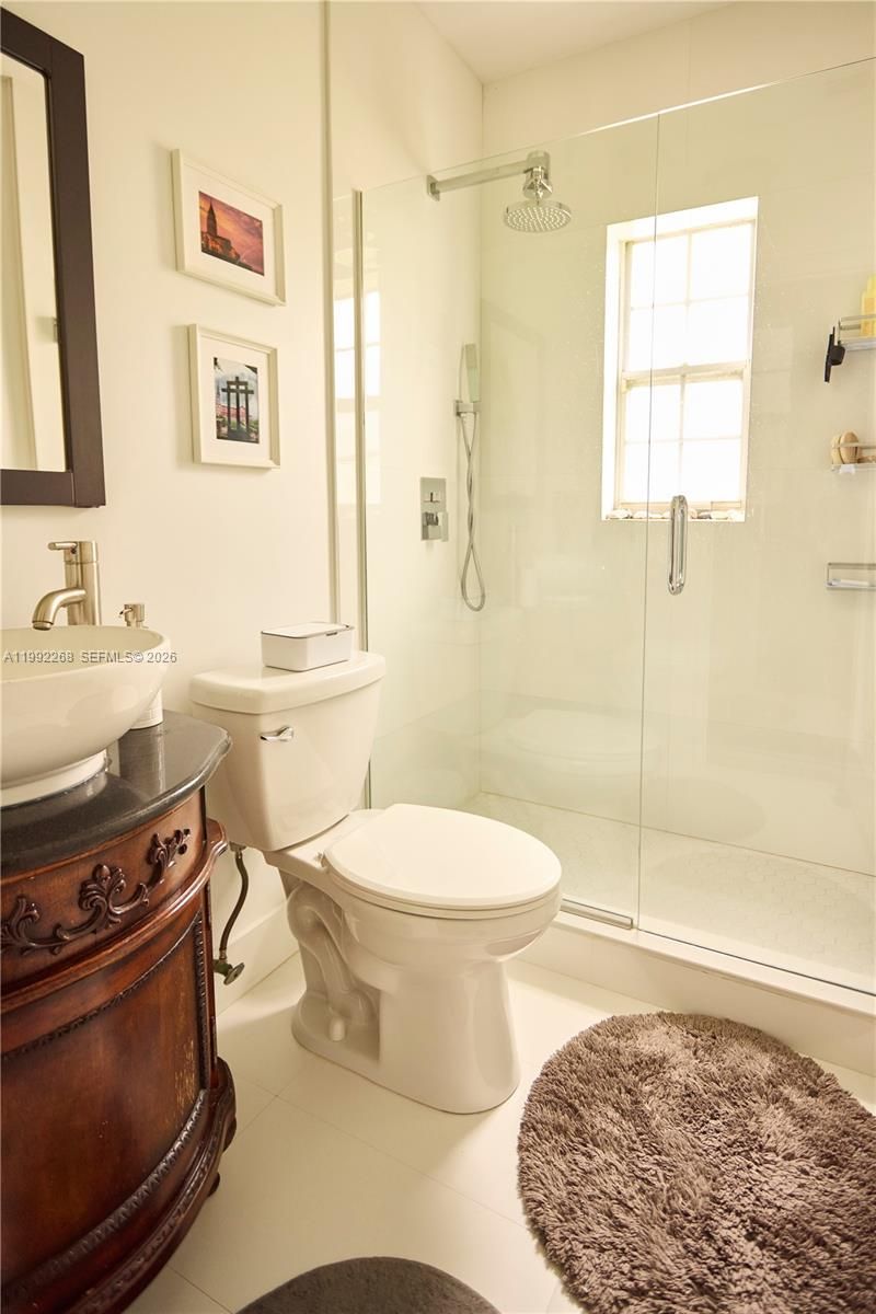 5755 Devonshire Blvd, Unit 5755, Miami, FL 33155 Photo