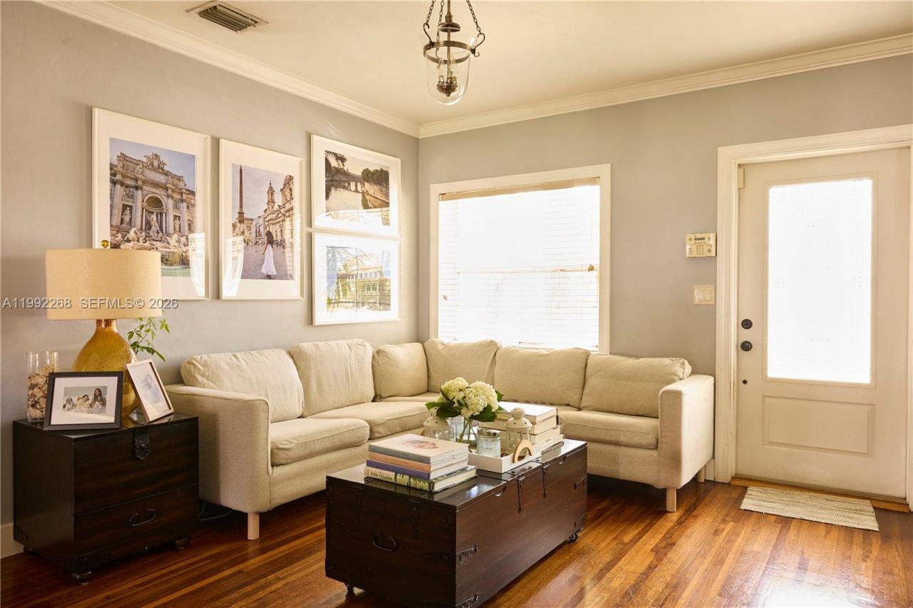 5755 Devonshire Blvd, Unit 5755, Miami, FL 33155 Photo