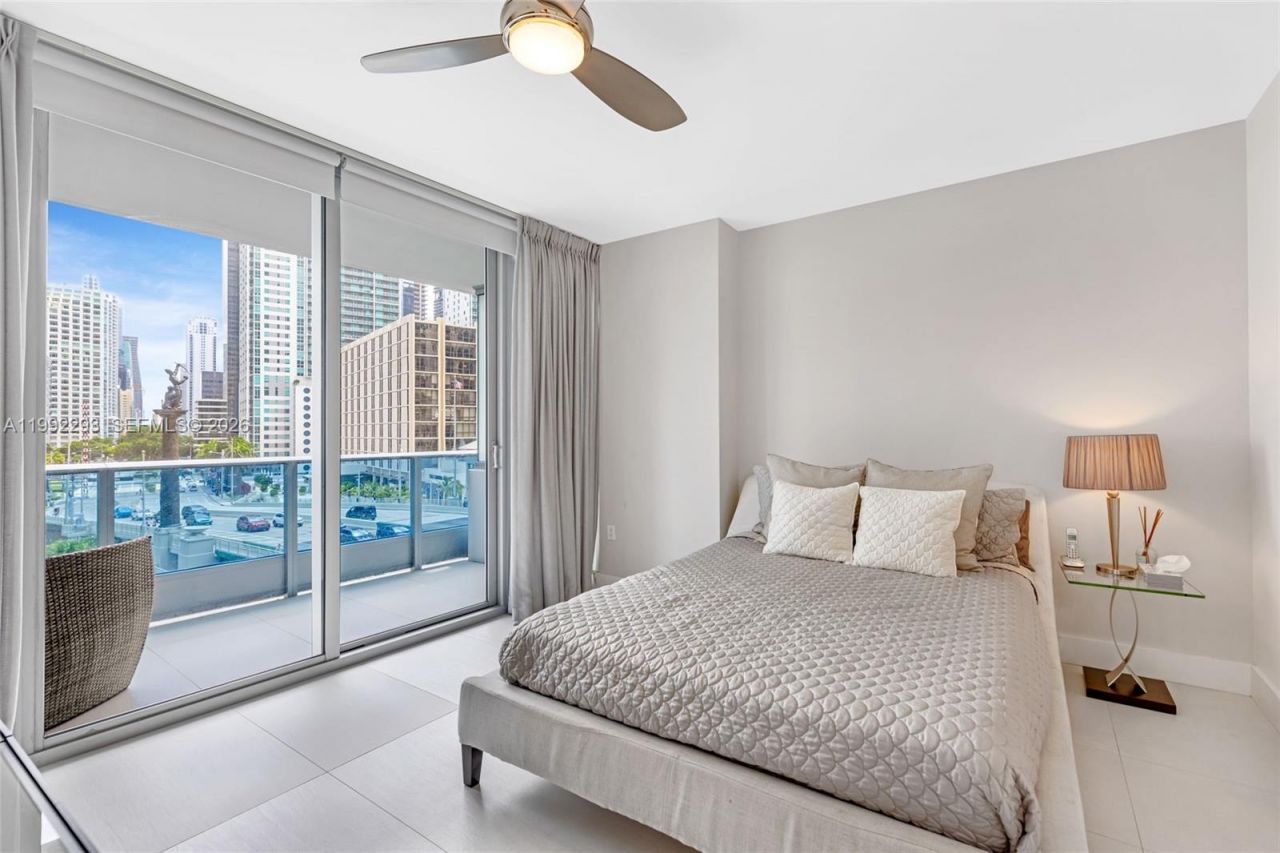 200 Biscayne Boulevard Way , Unit 504, Miami, FL 33131 Photo