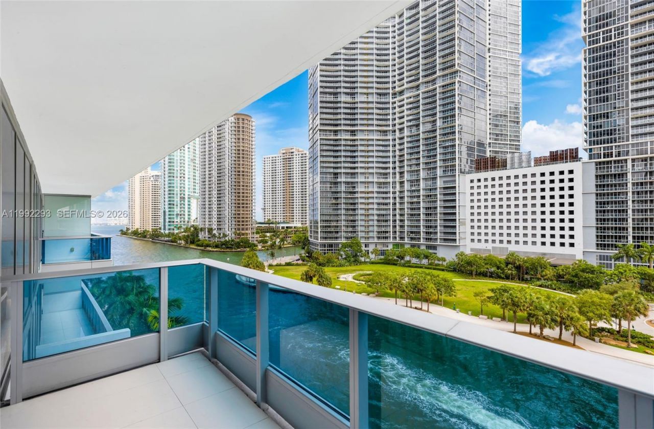 200 Biscayne Boulevard Way , Unit 504, Miami, FL 33131 Photo