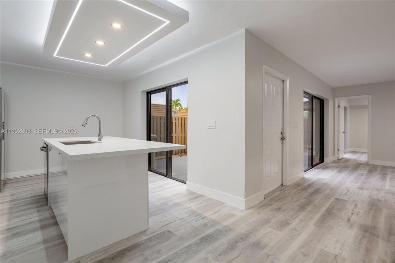 1170 SW 118th Ter , Davie, FL 33325 Photo