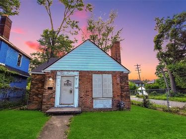 4715 BUCKINGHAM Avenue, Detroit, MI 48224