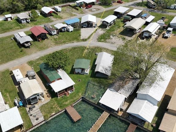 15 Pelican Isle Dr., Corsicana, TX 75109