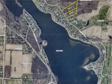 East Drive, Unit 1, Hartville, OH 44632