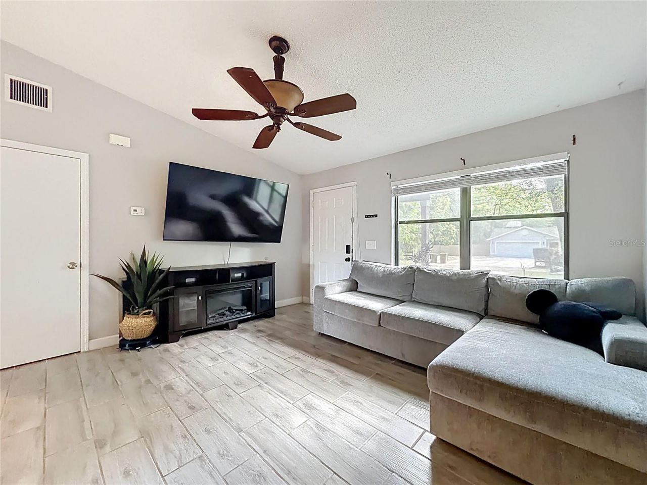 31427 Ghent Avenue, Mount Plymouth, FL 32776 Photo