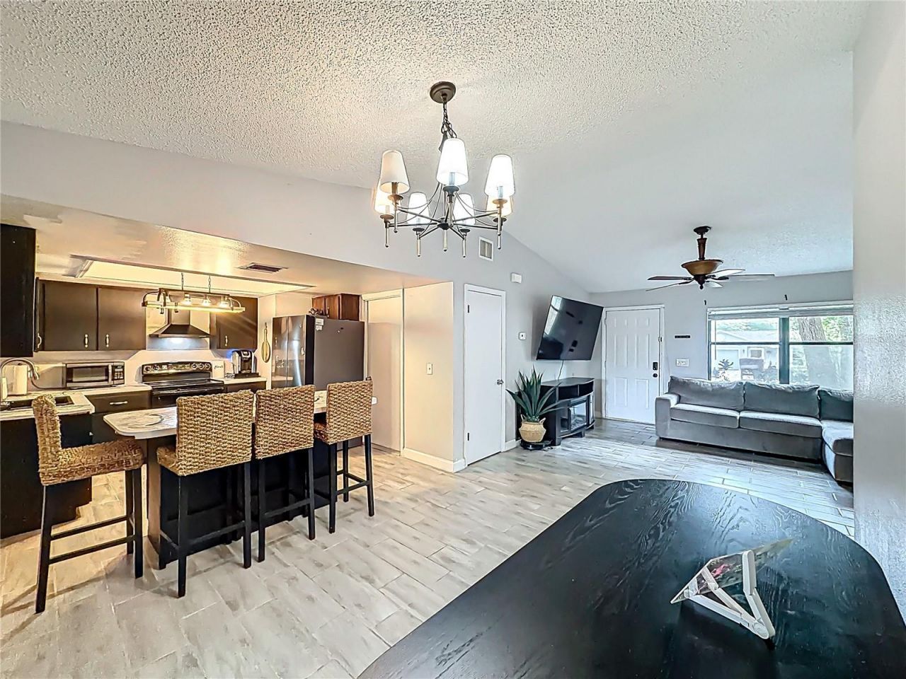 31427 Ghent Avenue, Mount Plymouth, FL 32776 Photo