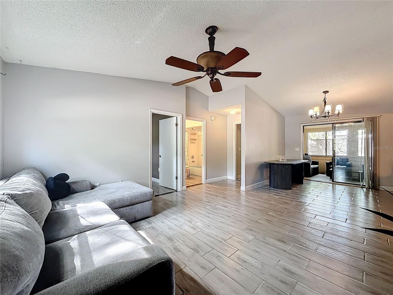 31427 Ghent Avenue, Mount Plymouth, FL 32776 Photo