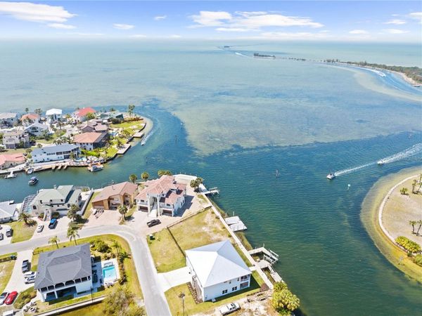 3387 GULF WINDS CIRCLE , HERNANDO BEACH, FL 34607