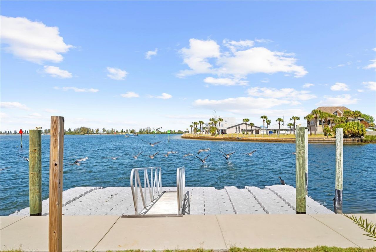 3387 Gulf Winds Circle , Hernando Beach, FL 34607 Photo