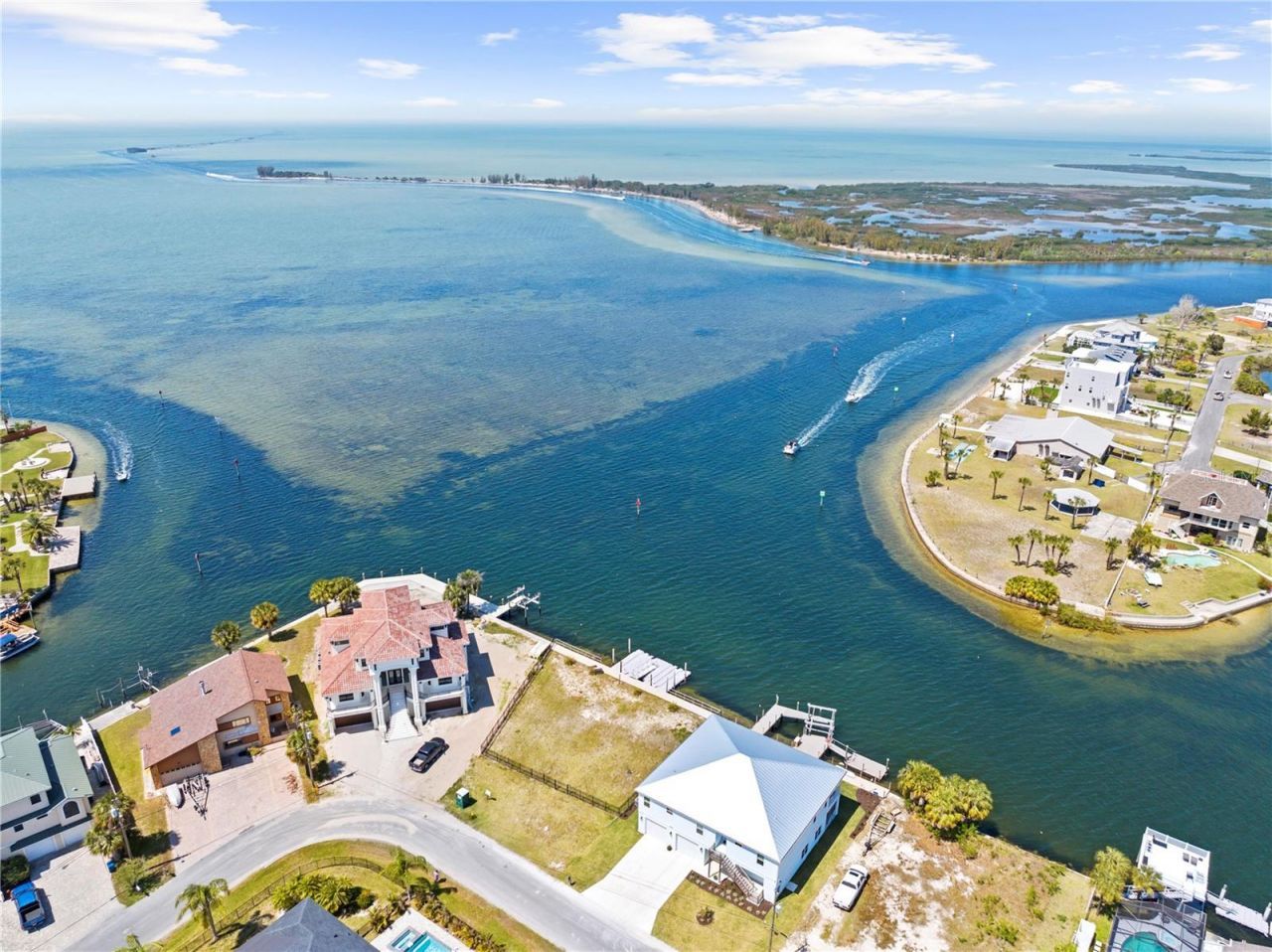 3387 Gulf Winds Circle , Hernando Beach, FL 34607 Photo