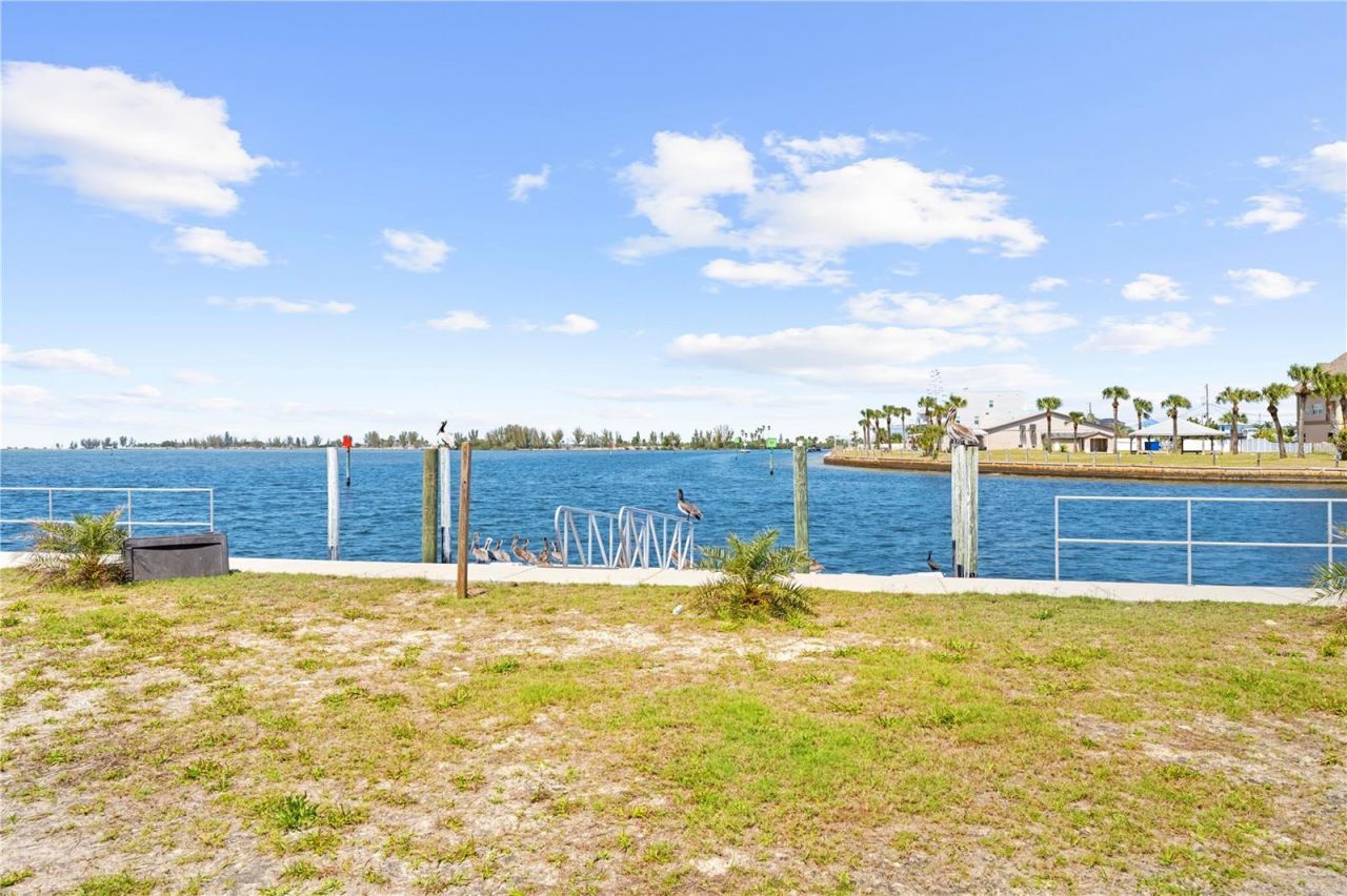 3387 Gulf Winds Circle , Hernando Beach, FL 34607 Photo