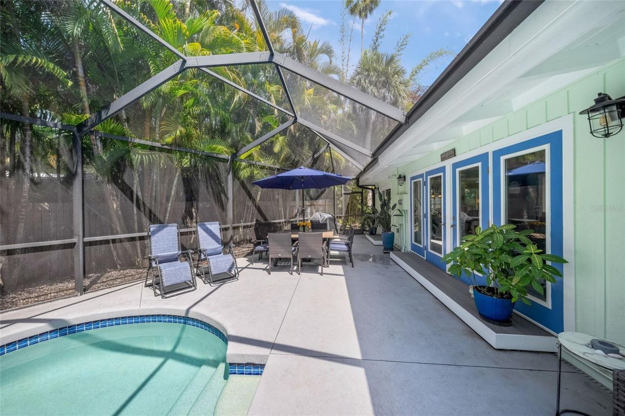 3424 Old Oak Drive, Sarasota, FL 34239 Photo