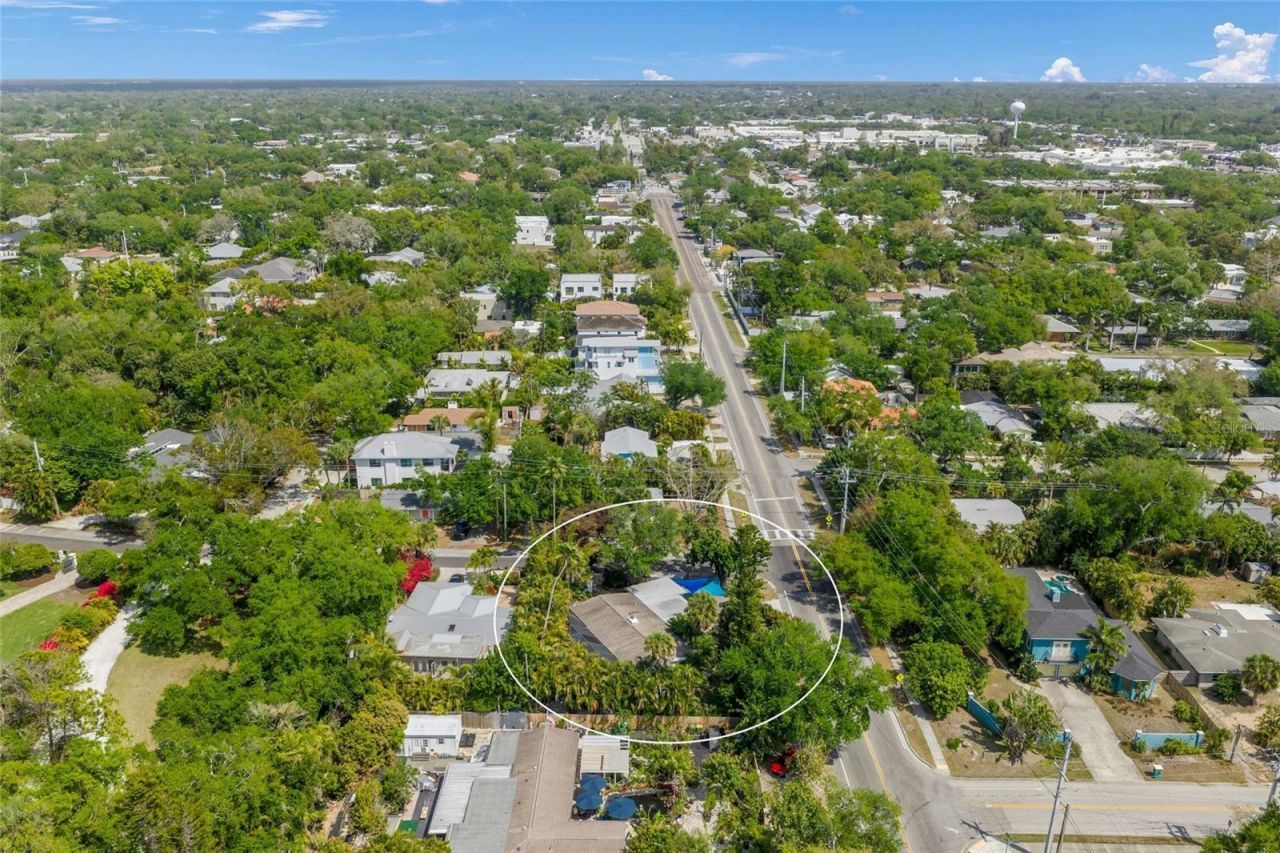 3424 Old Oak Drive, Sarasota, FL 34239 Photo