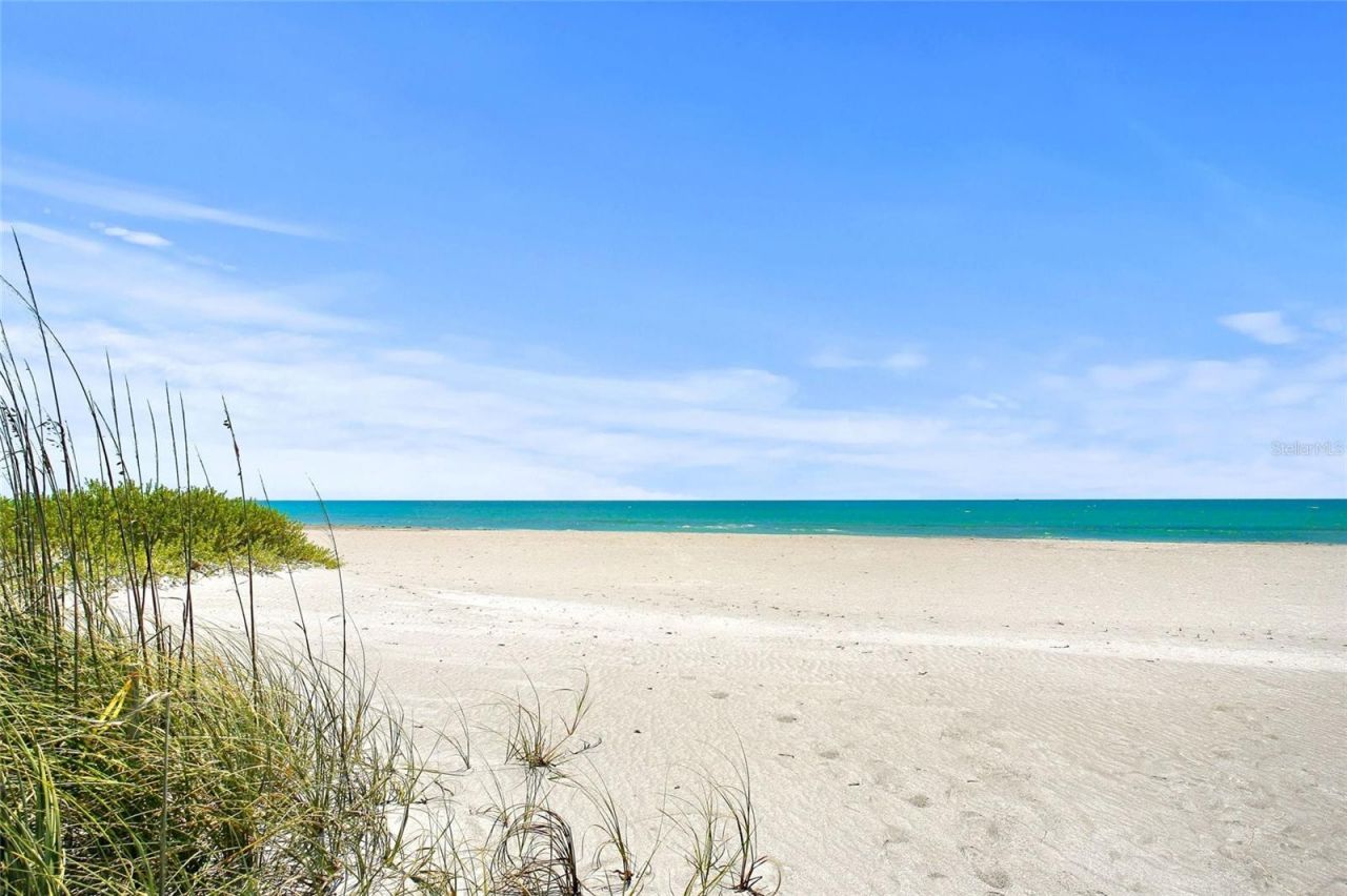 3424 Old Oak Drive, Sarasota, FL 34239 Photo