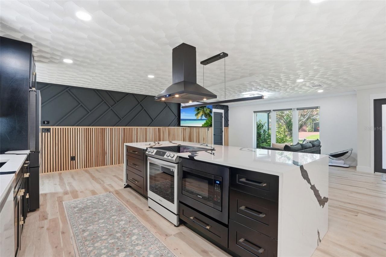 3931 W Riverside Drive, Fort Myers, FL 33901 Photo