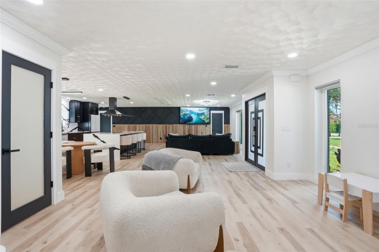 3931 W Riverside Drive, Fort Myers, FL 33901 Photo