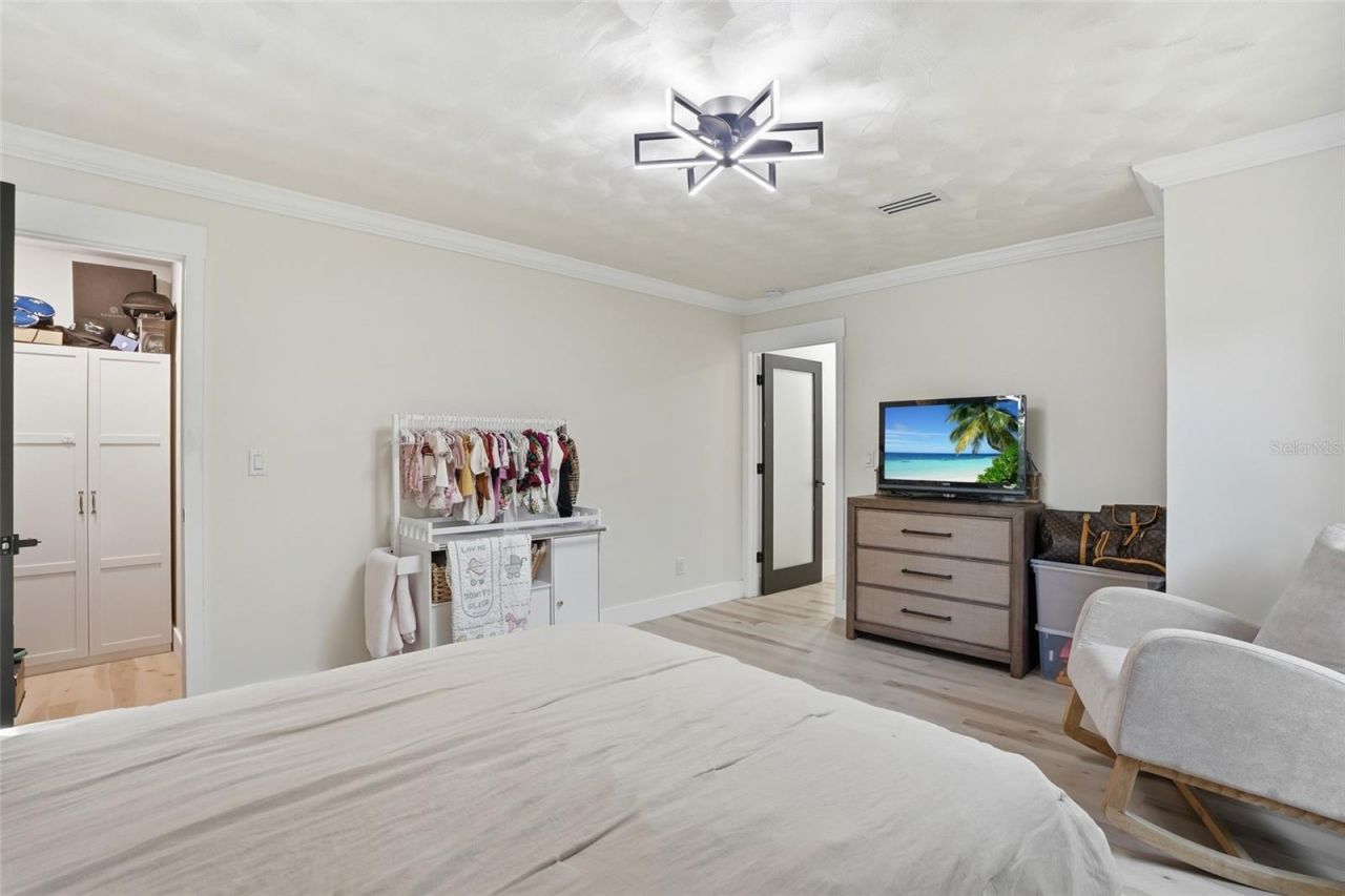 3931 W Riverside Drive, Fort Myers, FL 33901 Photo