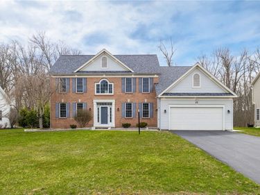 30 Woodgreen Drive, Pittsford, NY 14534