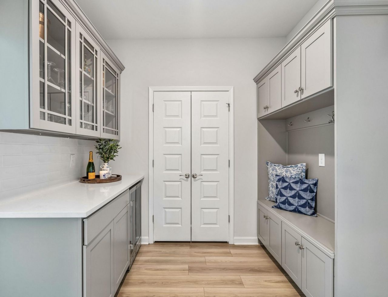 407 Rowley Lane Photo 19