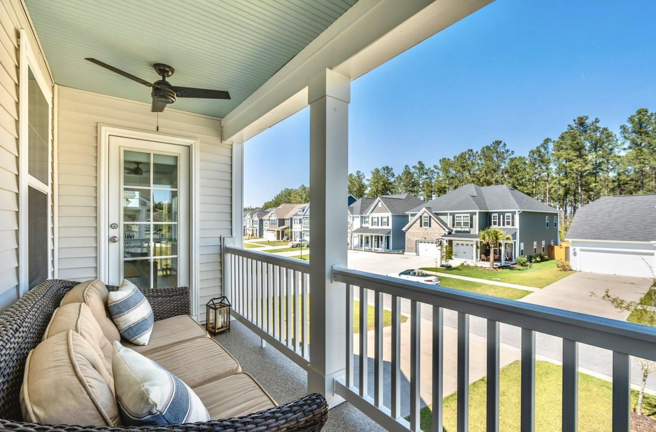 407 Rowley Lane Photo 25