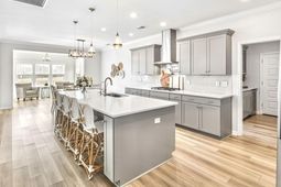 407 Rowley Lane photo 4